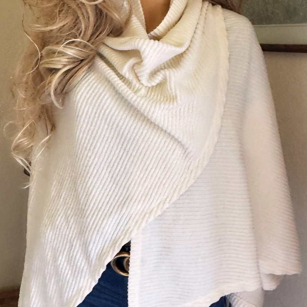 BYCHANCE • Ivory Sonia Long-Sleeve Cardigan Wrap Shawl Sweater - Picture 4 of 7